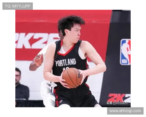 杨瀚森8分钟高效斩获10分2板 杨瀚森8分钟高效斩获10分2板